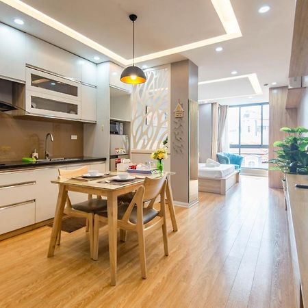 22Housing Hotel & Residence 81 Linh Lang ハノイ市 エクステリア 写真