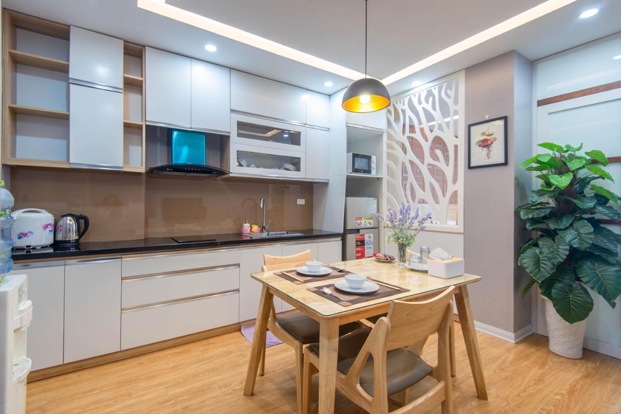 22Housing Hotel & Residence 81 Linh Lang ハノイ市 エクステリア 写真