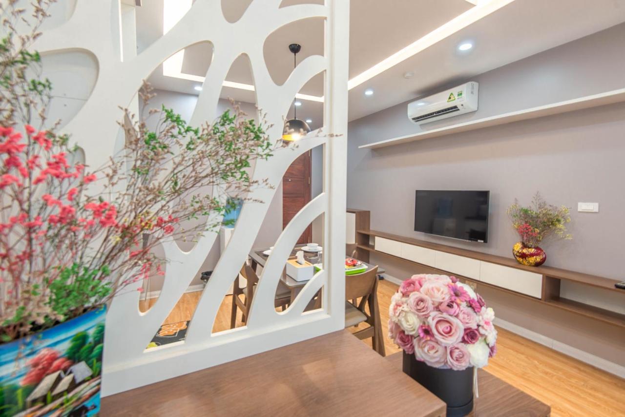 22Housing Hotel & Residence 81 Linh Lang ハノイ市 エクステリア 写真